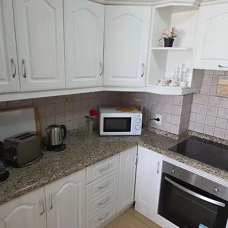 Jacaranda Close To The Beach, Sea-view, Pool, Wifi, Sat-tv Lejlighed *