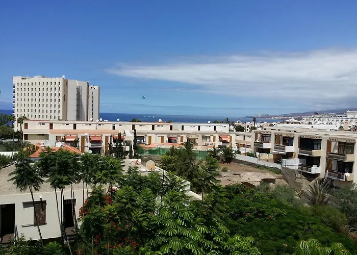 Jacaranda Close To The Beach, Sea-view, Pool, Wifi, Sat-tv Appartement