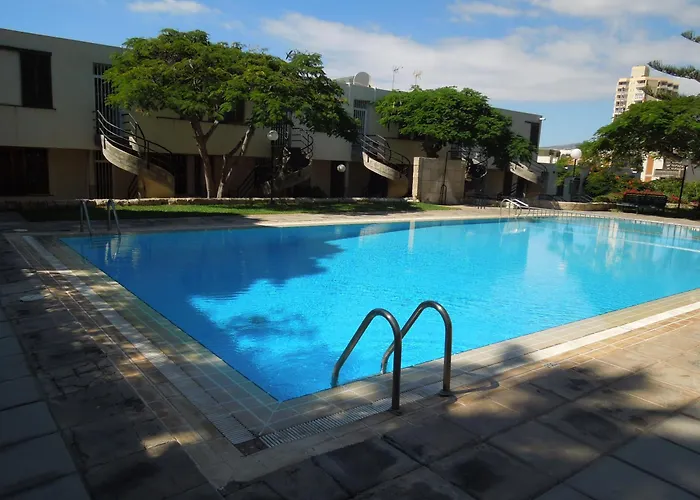 Appartement Jacaranda Close To The Beach, Sea-view, Pool, Wifi, Sat-tv *
