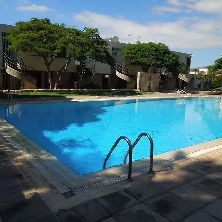 Jacaranda Close To The Beach, Sea-view, Pool, Wifi, Sat-tv Apartment *