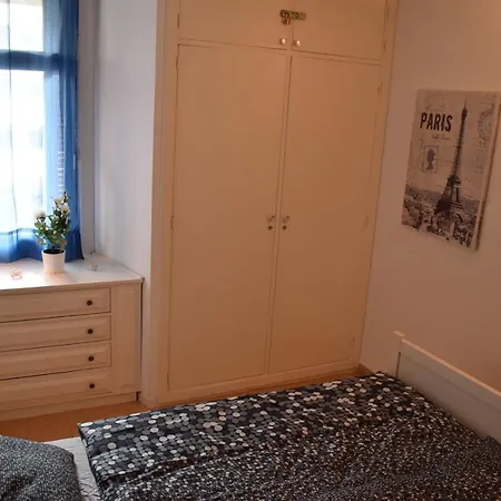 Apartment Jacaranda Close To The Beach, Sea-view, Pool, Wifi, Sat-tv *