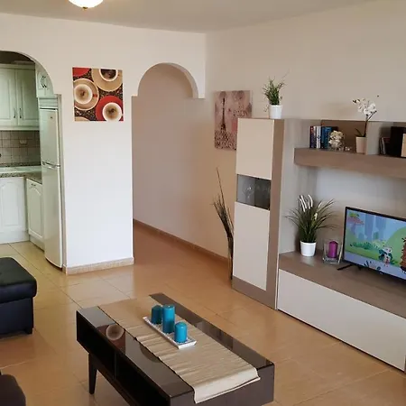 Apartment Jacaranda Close To The Beach, Sea-view, Pool, Wifi, Sat-tv *