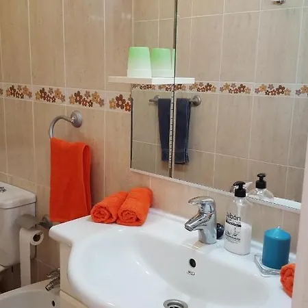 Apartment Jacaranda Close To The Beach, Sea-view, Pool, Wifi, Sat-tv Arona (Tenerife)