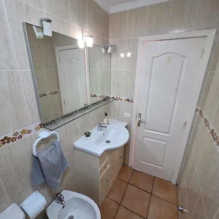 Jacaranda Close To The Beach, Sea-view, Pool, Wifi, Sat-tv Arona (Tenerife)