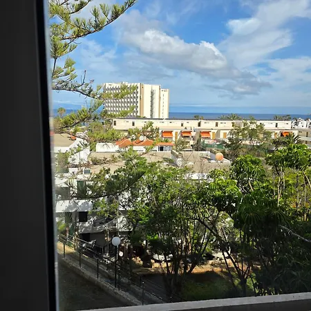 Jacaranda Close To The Beach, Sea-view, Pool, Wifi, Sat-tv