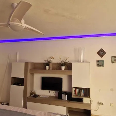 Jacaranda Close To The Beach, Sea-view, Pool, Wifi, Sat-tv * Arona (Tenerife)