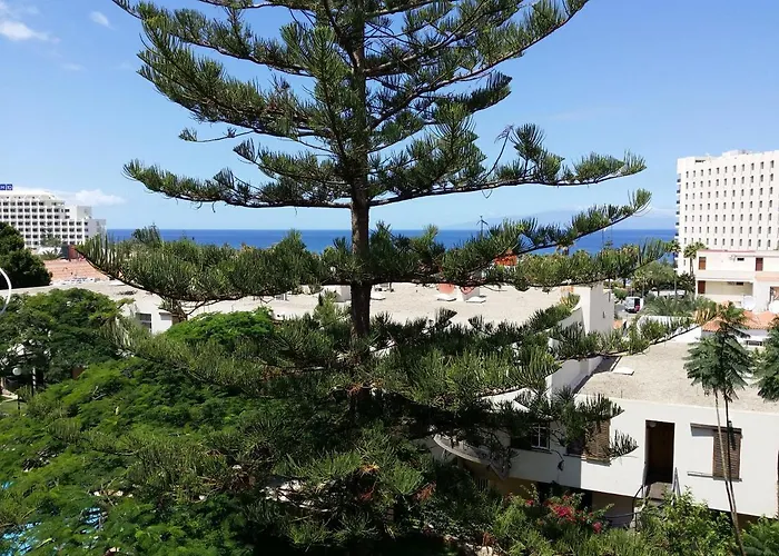 Jacaranda Close To The Beach, Sea-view, Pool, Wifi, Sat-tv