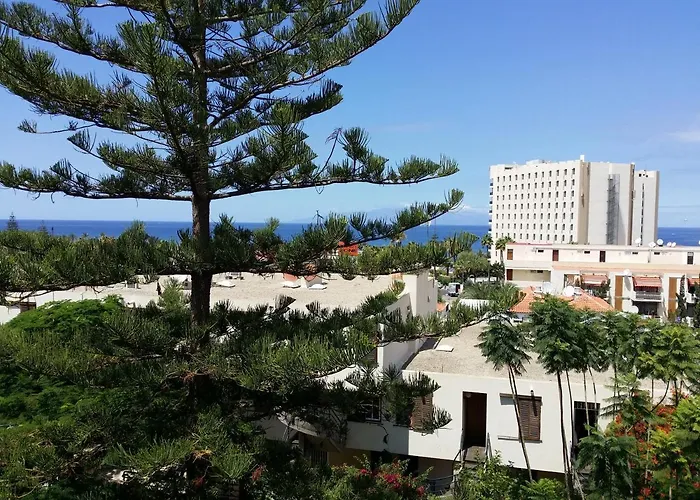 Daire Jacaranda Close To The Beach, Sea-view, Pool, Wifi, Sat-tv