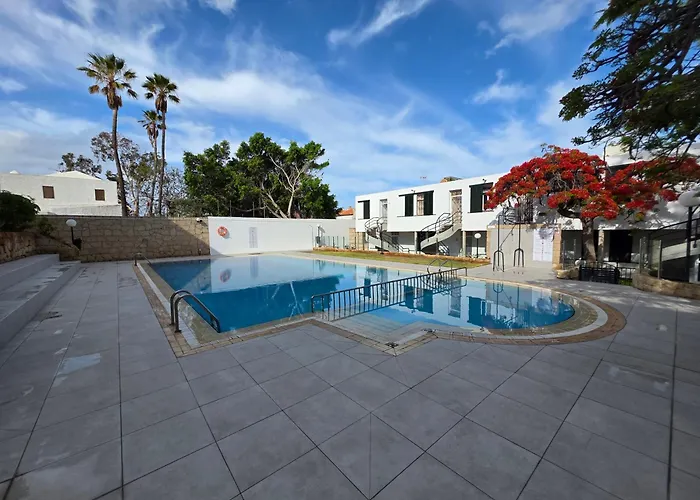 Jacaranda Close To The Beach, Sea-view, Pool, Wifi, Sat-tv Daire *