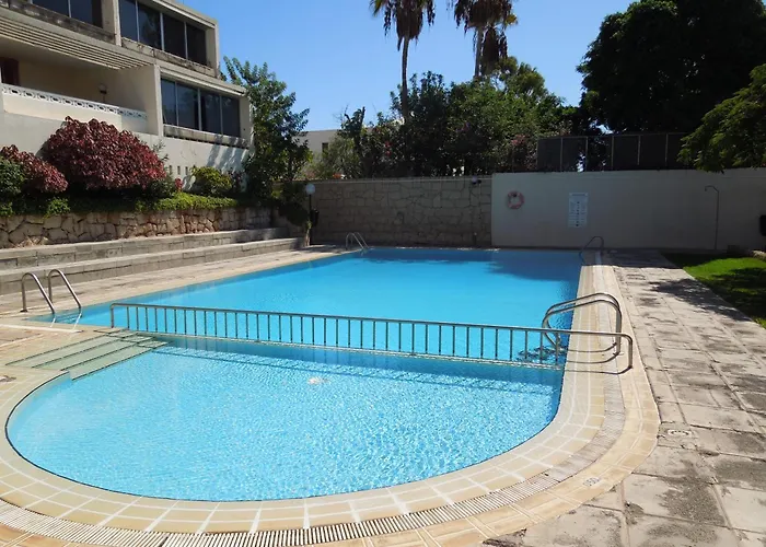 Jacaranda Close To The Beach, Sea-view, Pool, Wifi, Sat-tv *