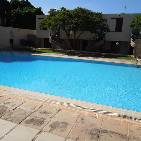 Lägenhet Jacaranda Close To The Beach, Sea-view, Pool, Wifi, Sat-tv
